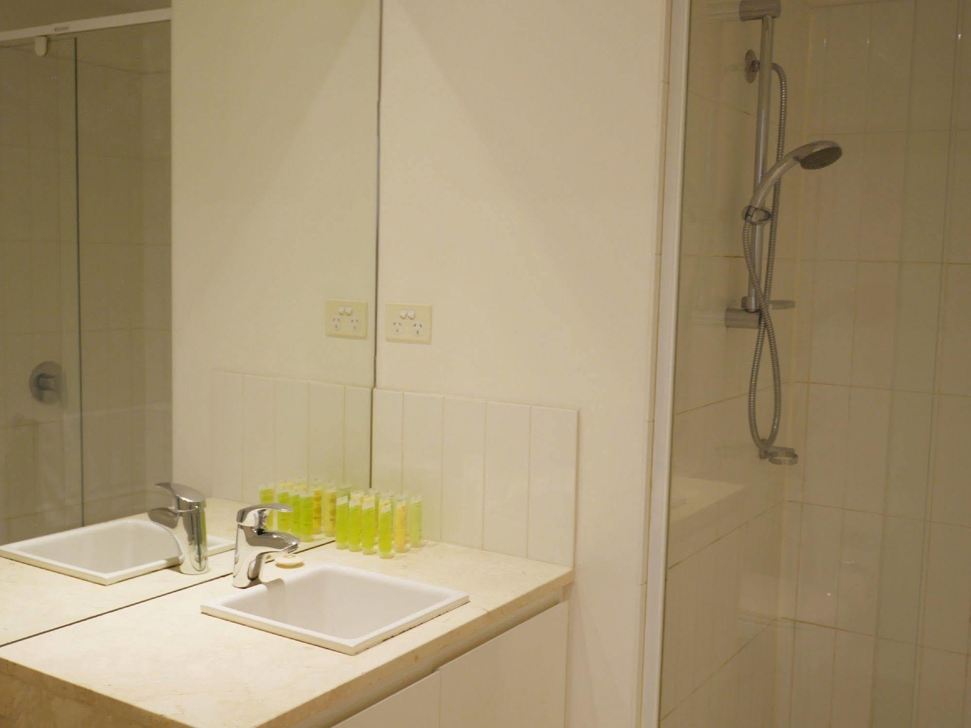 Anchor On Flinders Prime Apartment Melbourne Bagian luar foto